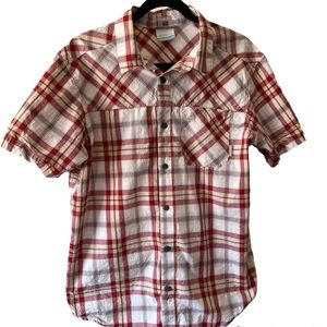 Men’s Columbia Button up shirt - Size M